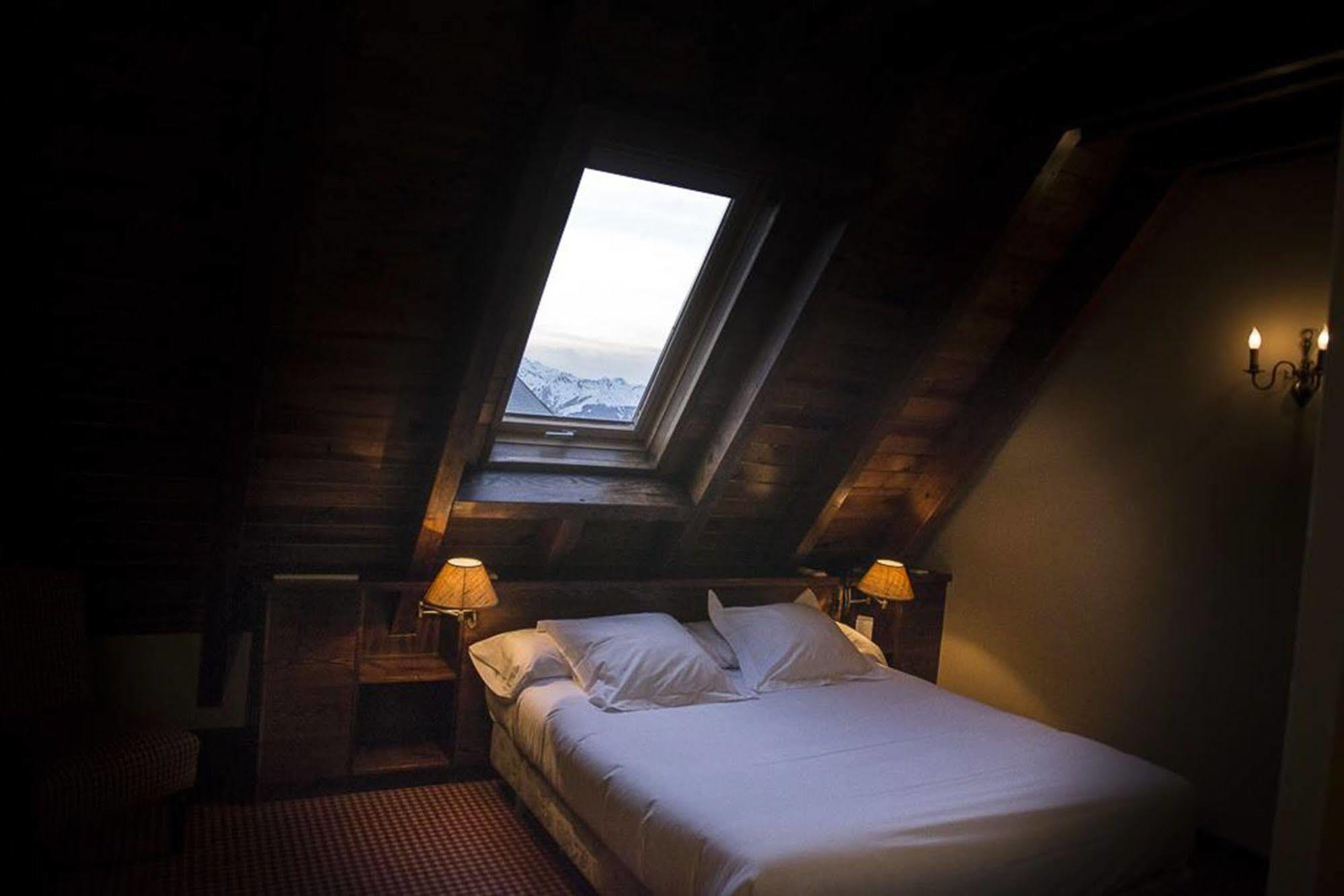 Hotel Chalet Bassibe Baqueira Beret Zewnętrze zdjęcie