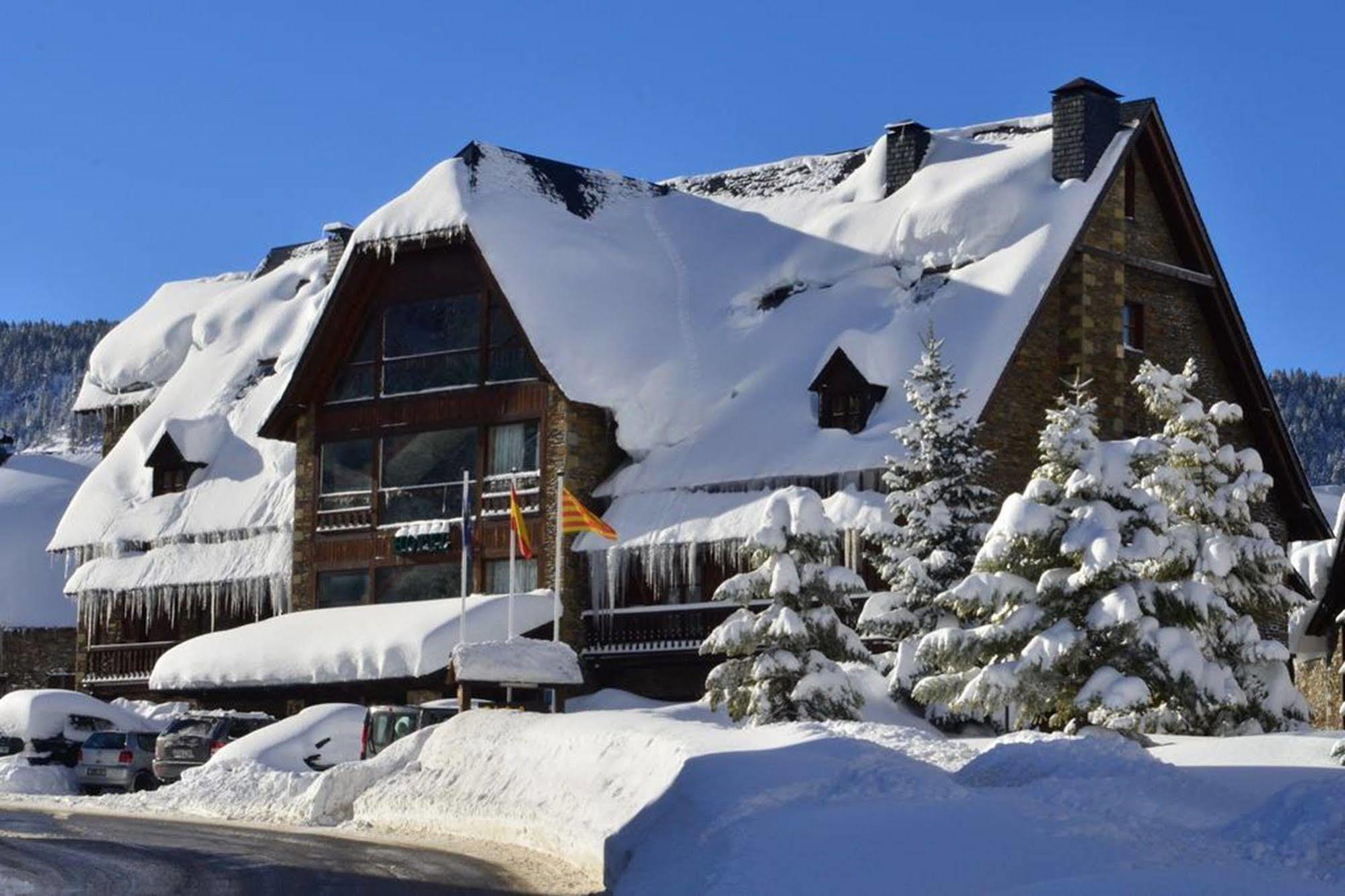 Hotel Chalet Bassibe Baqueira Beret Zewnętrze zdjęcie